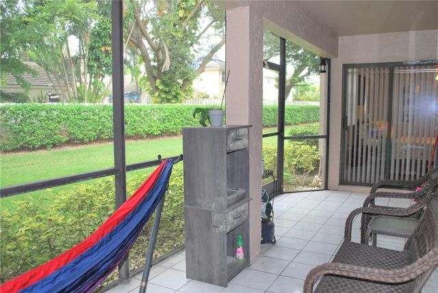 9867 NW 1st Court, Plantation, FL 33324