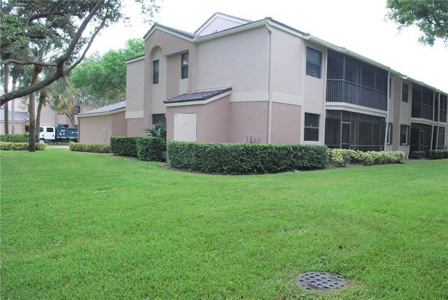 9867 NW 1st Court, Plantation, FL 33324