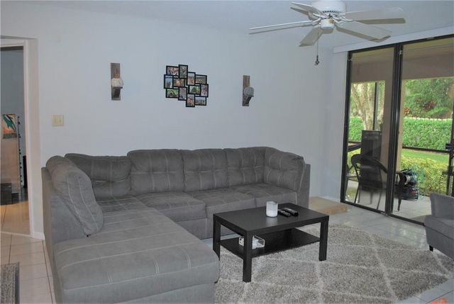 9867 NW 1st Court, Plantation, FL 33324