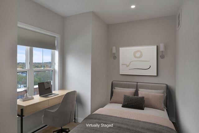 174 Fisher Ave A, Boston, MA 02120