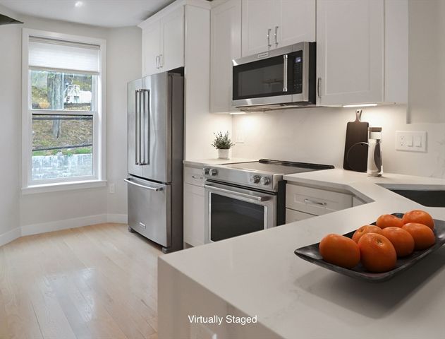 174 Fisher Ave A, Boston, MA 02120