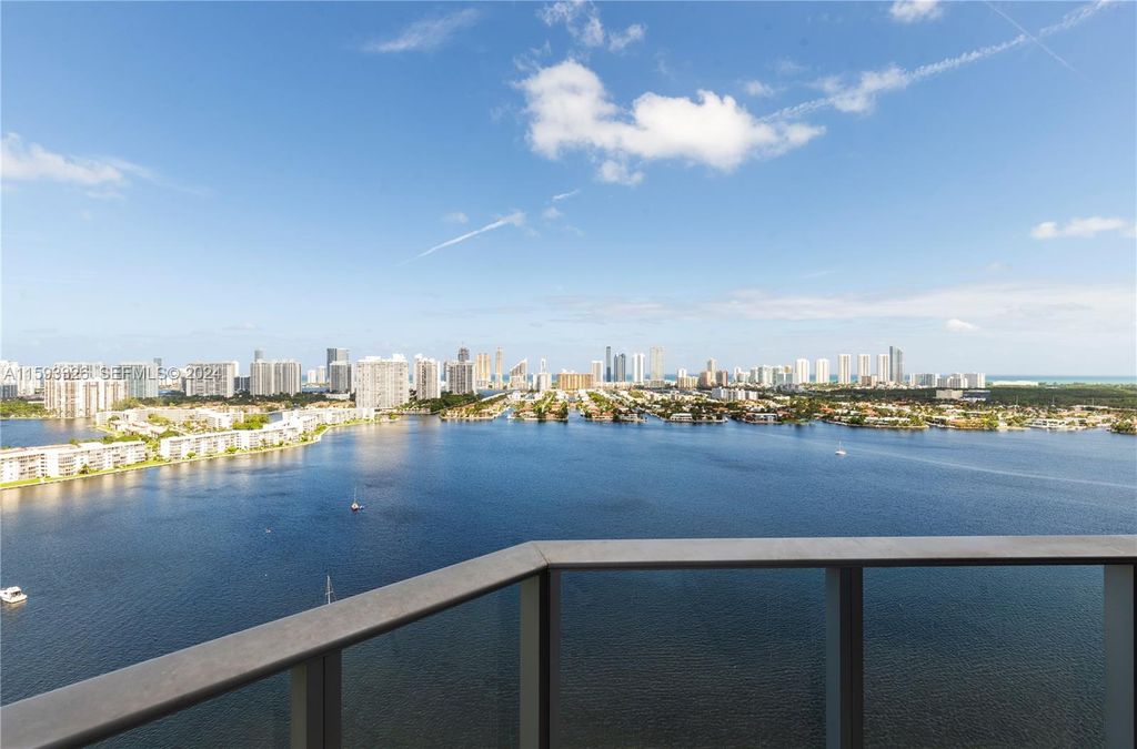17301 Biscayne Boulevard LPH10, North Miami Beach, FL 33160
