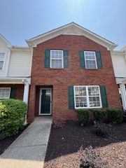 3023 London View Dr, Murfreesboro, TN 37128