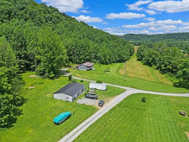 925 Trusty Road, Hustonville, KY 40437