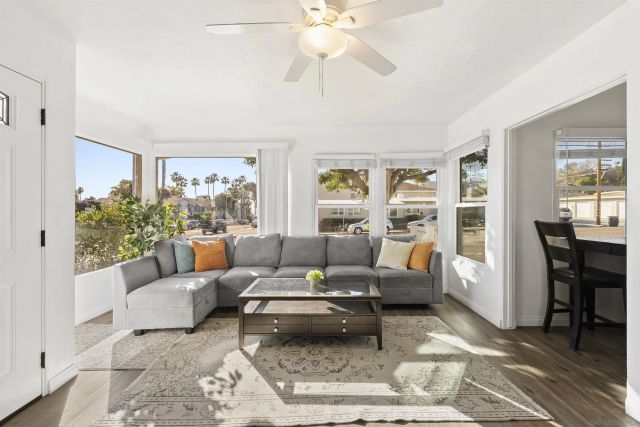 5111 Mission Blvd, San Diego, CA 92109