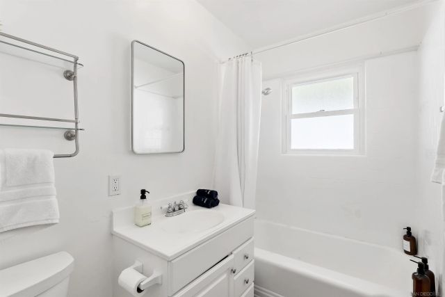 5111 Mission Blvd, San Diego, CA 92109