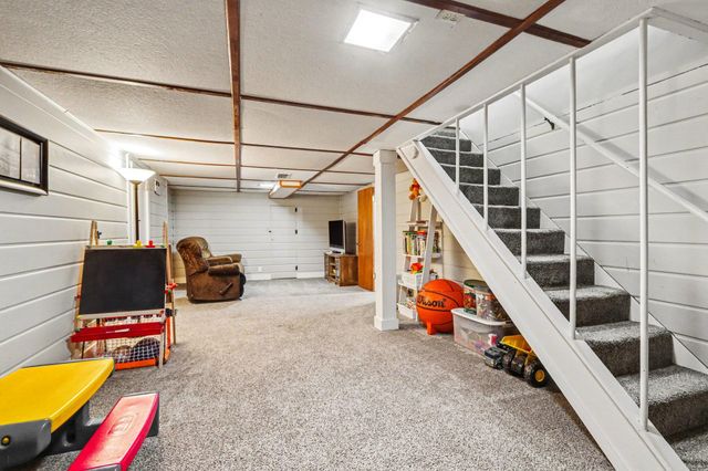 1813 Paddington Road, Kalamazoo City, MI 49001