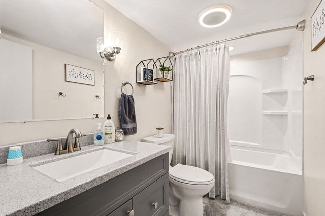 1813 Paddington Road, Kalamazoo City, MI 49001