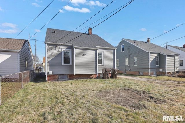 2919 N UNIVERSITY Street, Peoria, IL 61604