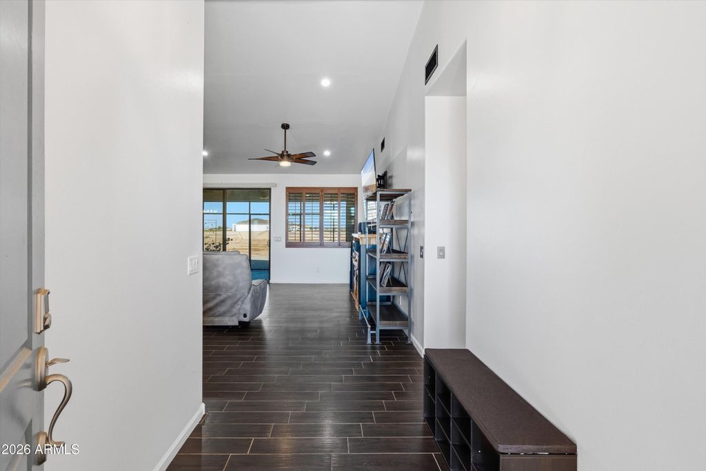 Image 24 of property listing at 9023 S DEAN Road, Buckeye, AZ 85326