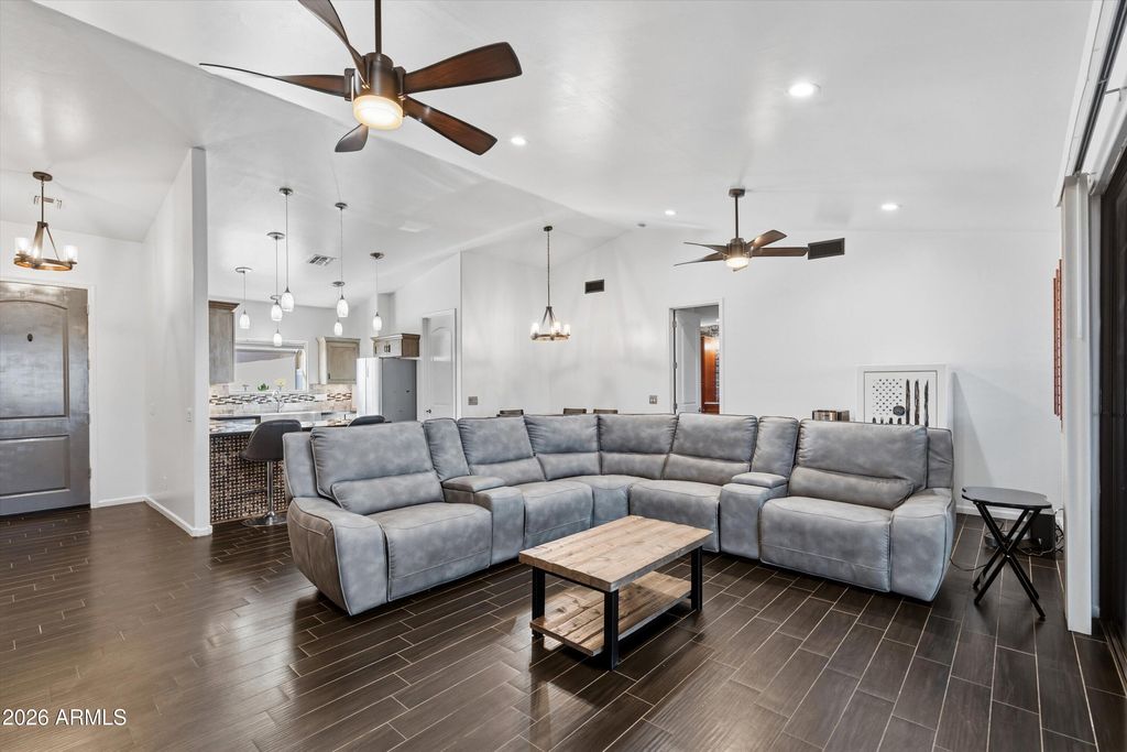 Image 4 of property listing at 9023 S DEAN Road, Buckeye, AZ 85326