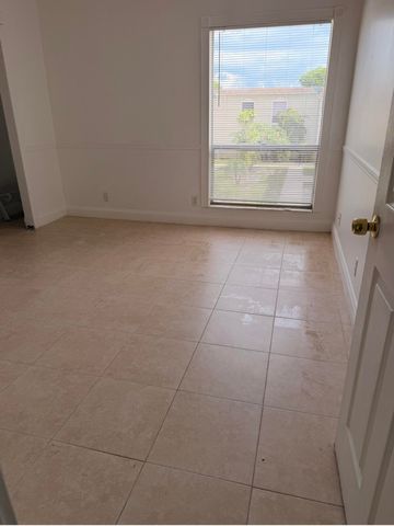 1500 N Congress Avenue C30, West Palm Beach, FL 33401