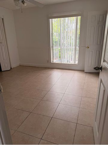 1500 N Congress Avenue C30, West Palm Beach, FL 33401