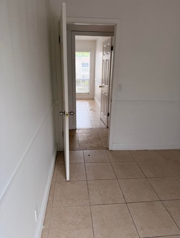 1500 N Congress Avenue C30, West Palm Beach, FL 33401