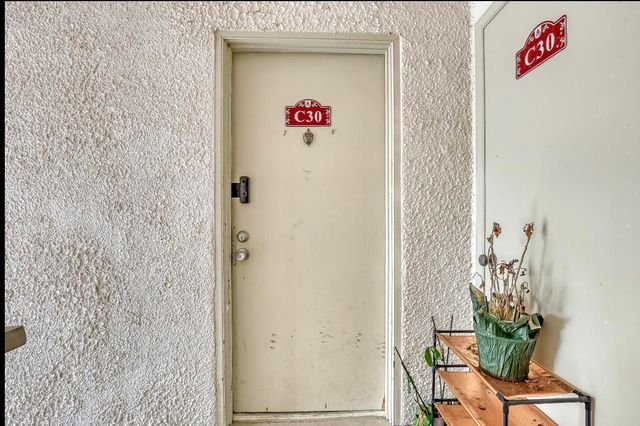 1500 N Congress Avenue C30, West Palm Beach, FL 33401