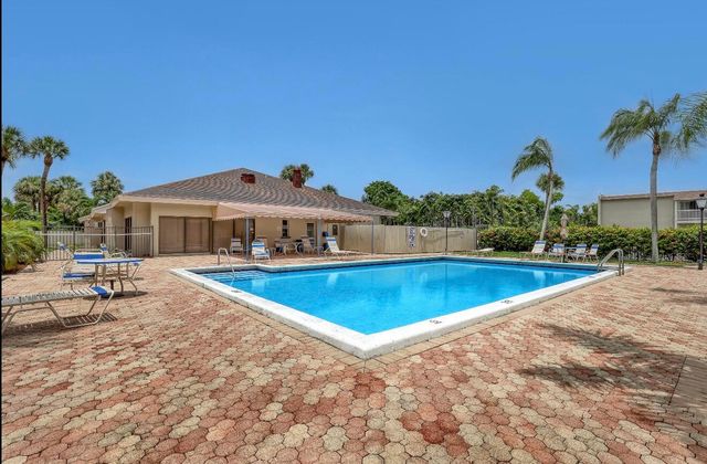 1500 N Congress Avenue C30, West Palm Beach, FL 33401