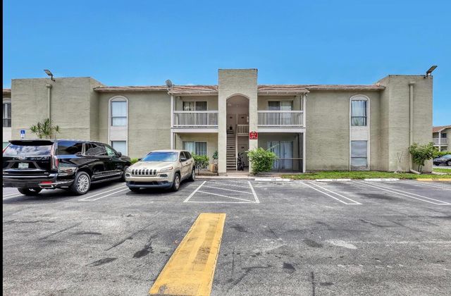 1500 N Congress Avenue C30, West Palm Beach, FL 33401
