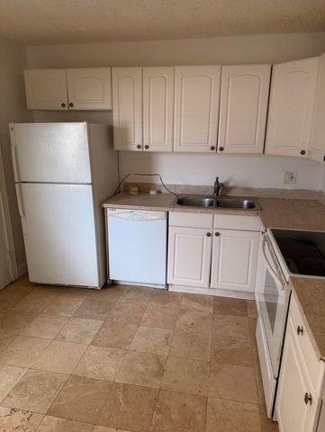 1500 N Congress Avenue C30, West Palm Beach, FL 33401
