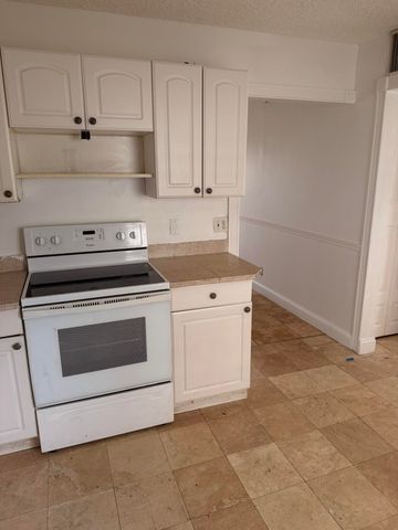 1500 N Congress Avenue C30, West Palm Beach, FL 33401