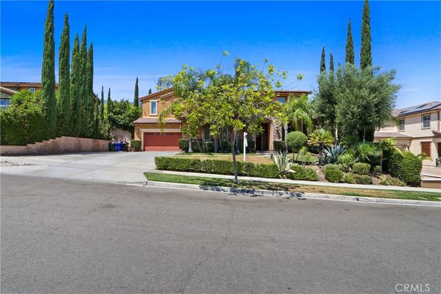 15180 Willow Wood Lane, Fontana, CA 92336