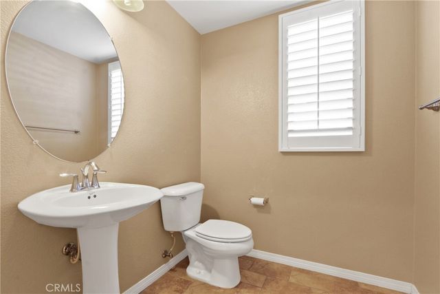 15180 Willow Wood Lane, Fontana, CA 92336