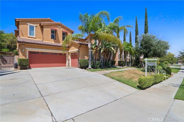 15180 Willow Wood Lane, Fontana, CA 92336
