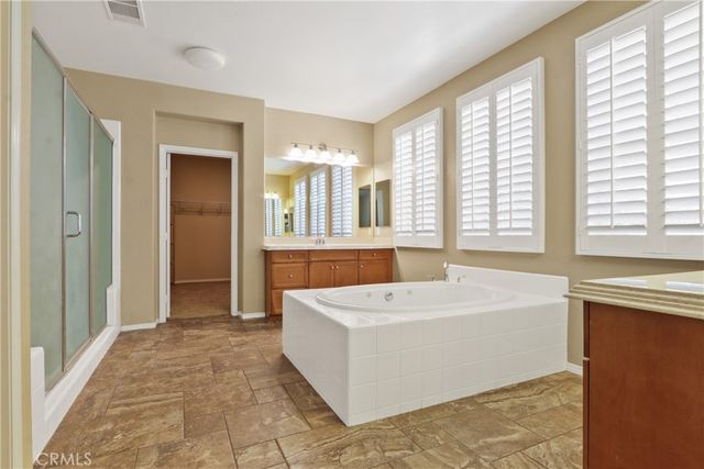 15180 Willow Wood Lane, Fontana, CA 92336