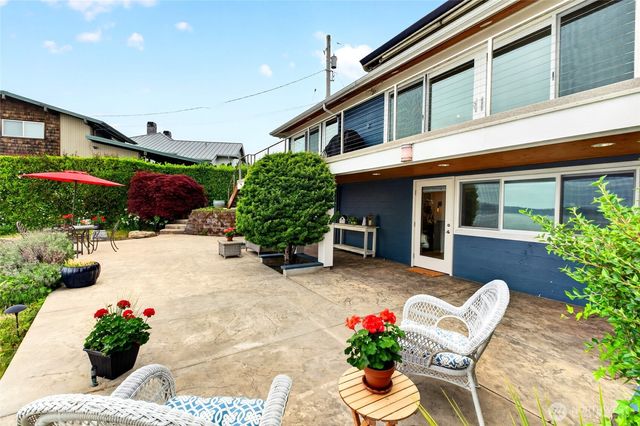 3140 SW 302nd Place, Federal Way, WA 98023