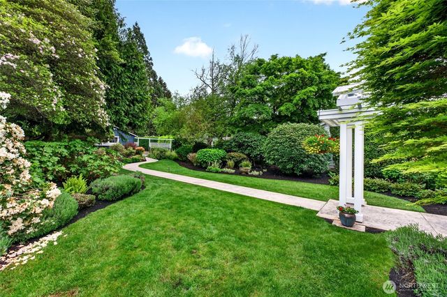 3140 SW 302nd Place, Federal Way, WA 98023