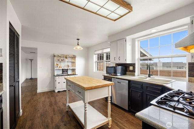 234 N Manzanita Street, Moses Lake, WA 98837