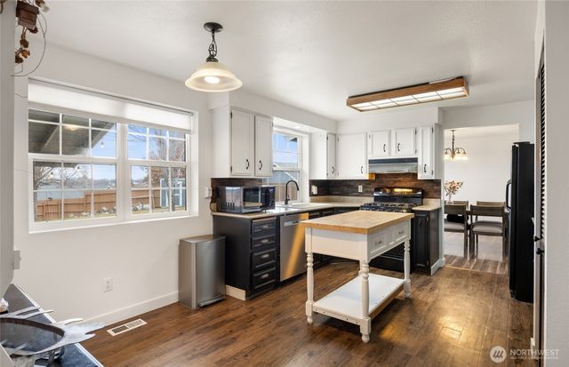 234 N Manzanita Street, Moses Lake, WA 98837