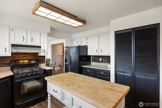 234 N Manzanita Street, Moses Lake, WA 98837