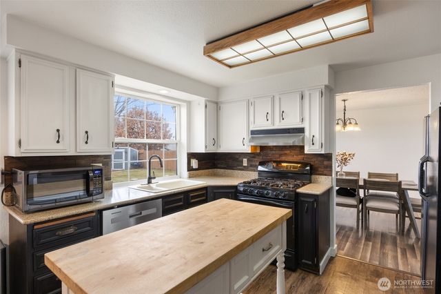 234 N Manzanita Street, Moses Lake, WA 98837