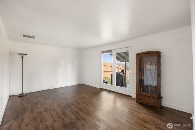 234 N Manzanita Street, Moses Lake, WA 98837