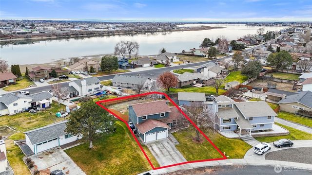 234 N Manzanita Street, Moses Lake, WA 98837