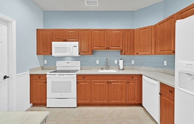 1332 Shoreline Circle, Sebastian, FL 32958