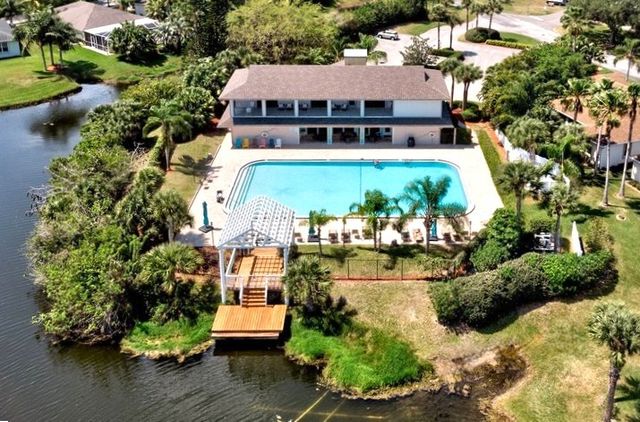 1332 Shoreline Circle, Sebastian, FL 32958