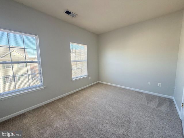 8316 GREEN GRASS RD, Laurel, MD 20724