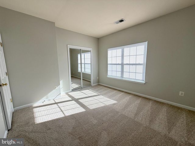 8316 GREEN GRASS RD, Laurel, MD 20724