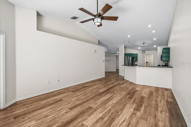 1717 HAMMOCKS AVENUE 16, Lutz, FL 33549