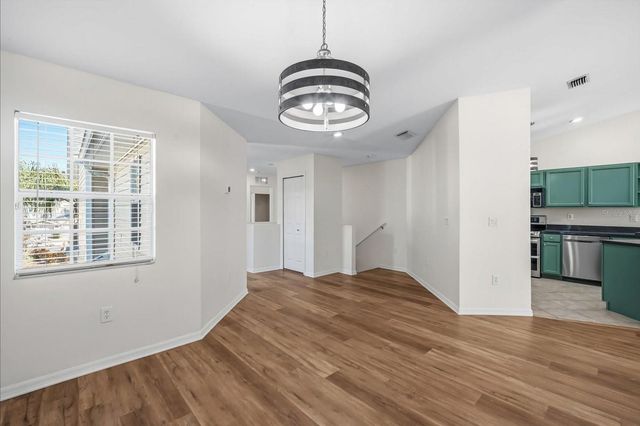 1717 HAMMOCKS AVENUE 16, Lutz, FL 33549