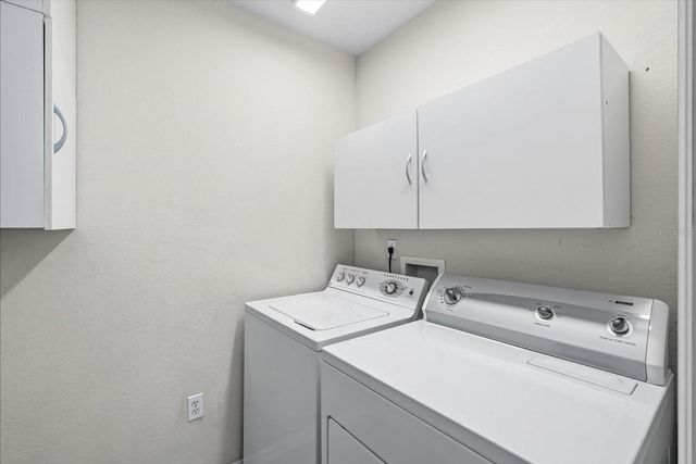 1717 HAMMOCKS AVENUE 16, Lutz, FL 33549