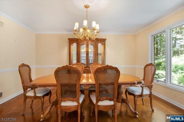 6 Green Hills Road, Mendham Borough, NJ 07945
