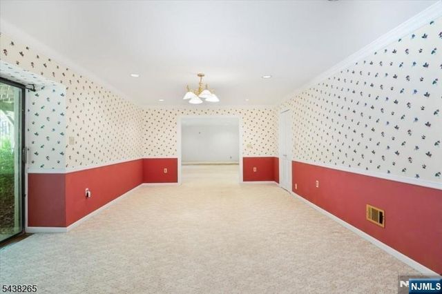 6 Green Hills Road, Mendham Borough, NJ 07945