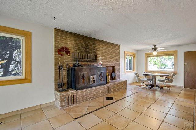 919 S Tierra Buena Dr, Pueblo West, CO 81007