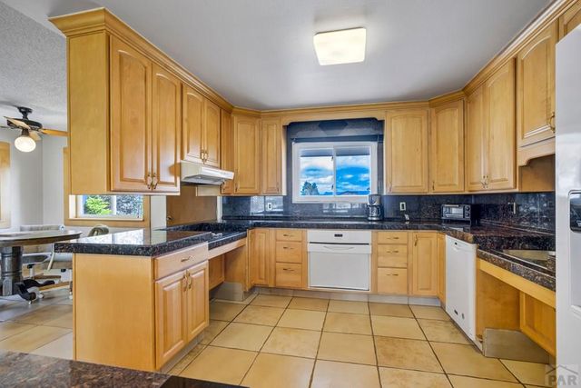919 S Tierra Buena Dr, Pueblo West, CO 81007