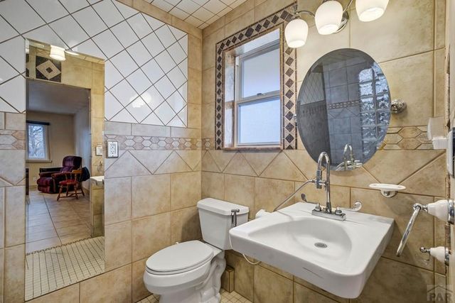 919 S Tierra Buena Dr, Pueblo West, CO 81007