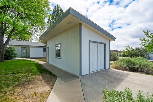 919 S Tierra Buena Dr, Pueblo West, CO 81007