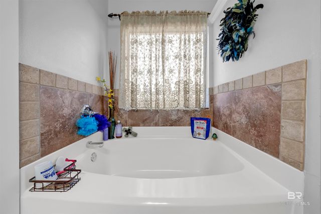 1102 Crown Walk Drive, Foley, AL 36535