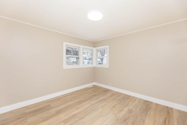 6829 Elliot Avenue S, Richfield, MN 55423